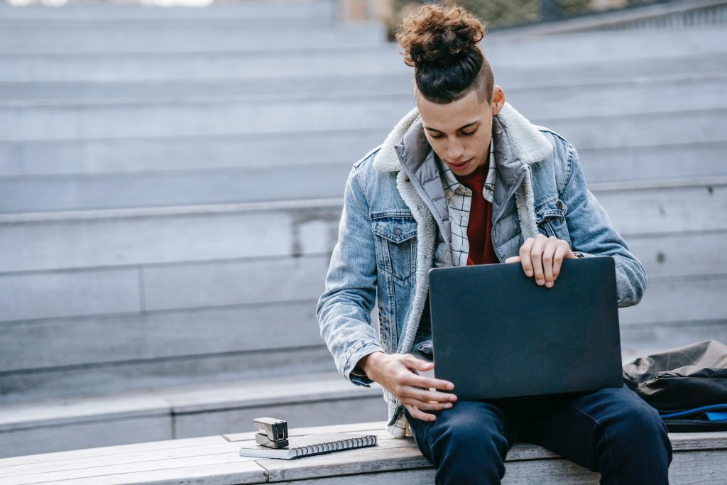 Best Laptop For Outdoor Use